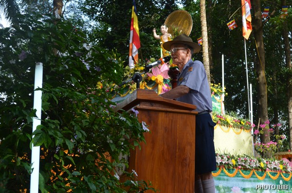 Huynh trưởng Hoàng Như Đạt tuyên đọc Chương trình Đại lễ